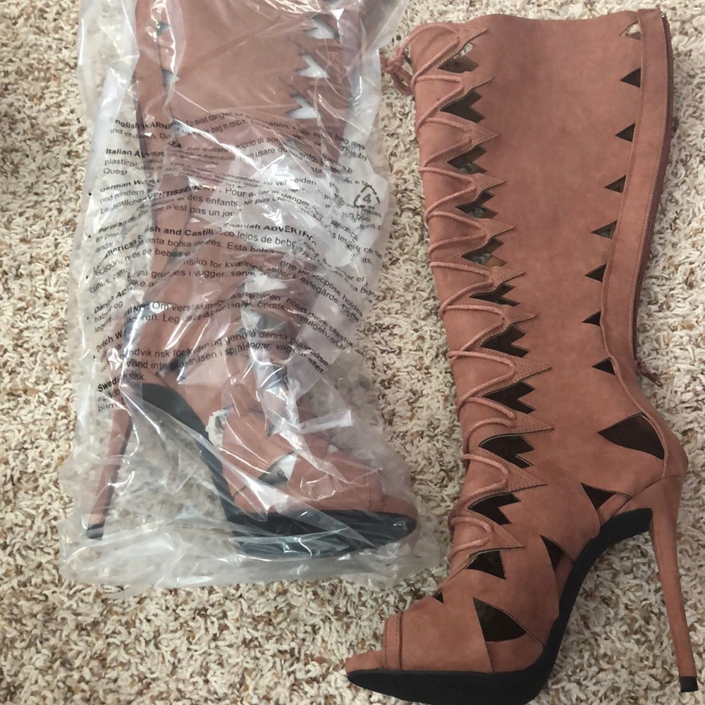 Rose gold heel, 7.5